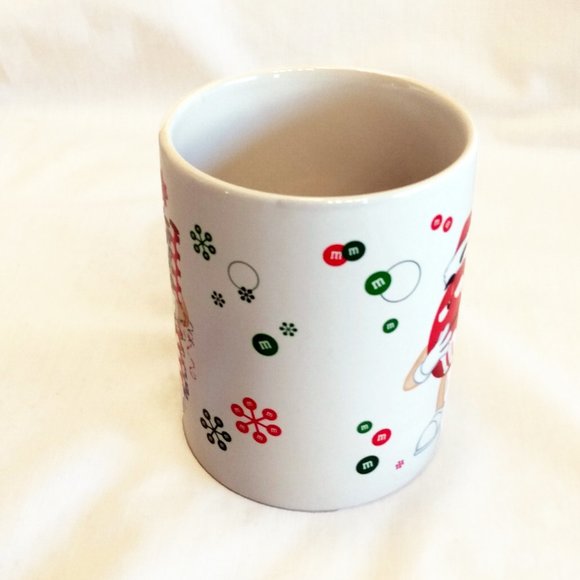 M&M's Yellow & Red Holiday Wrapping Paper 12 oz. Coffee Mug-2010 - Picture 4 of 7